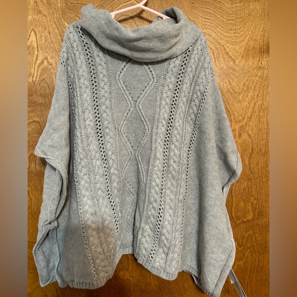 Girls size medium Gap pancho sweater
